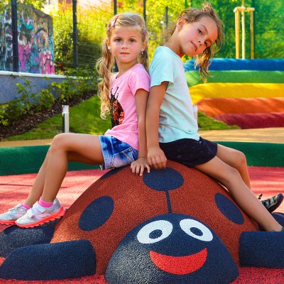 Faldunderlag & legeplads